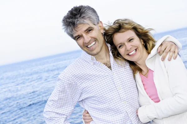 Portrait Mature Romantic Couple Seashore — Stock Photo, Image