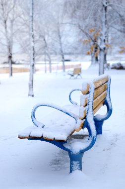 Winter bench clipart