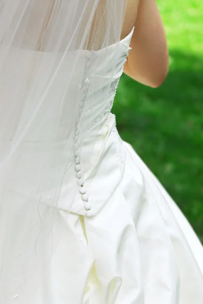 Noiva Véu Seu Vestido Casamento Fora — Fotografia de Stock