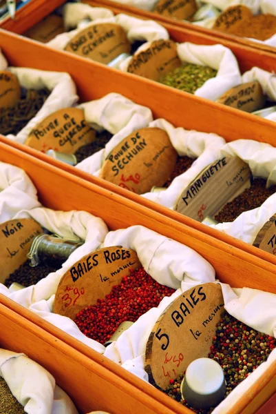 Diverse Kryddor Till Salu Franska Jordbrukarna Marknaden Perigueux Frankrike — Stockfoto