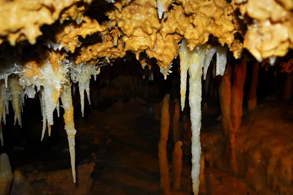 Kaya oluşumları mağara — Stok fotoğraf