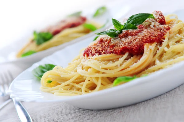 意大利面和西红柿酱 — 图库照片