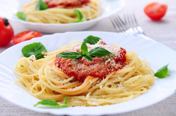Pasta och tomatsås — Stockfoto