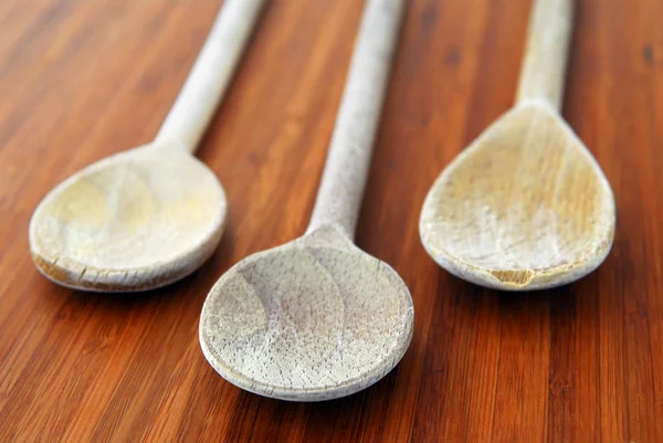 Old Wooden Cooking Spoons Cutting Board Kitchen — Stock Photo, Image