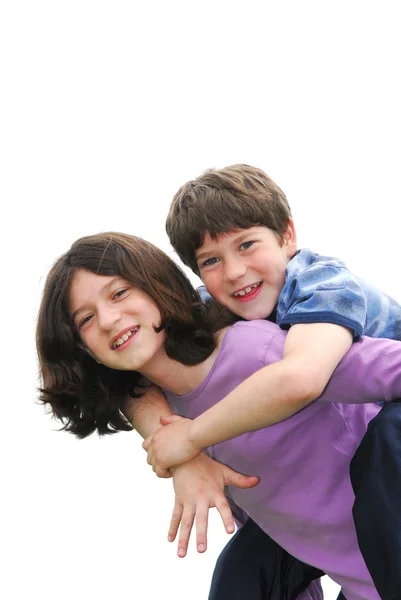 儿童的弟弟和妹妹玩的肖像被隔绝在白色背景上 — 图库照片