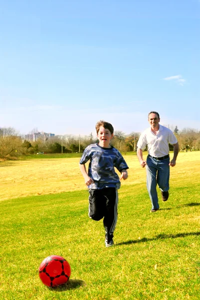 Portrait Father Son Playing Outdoors — Stock Photo, Image