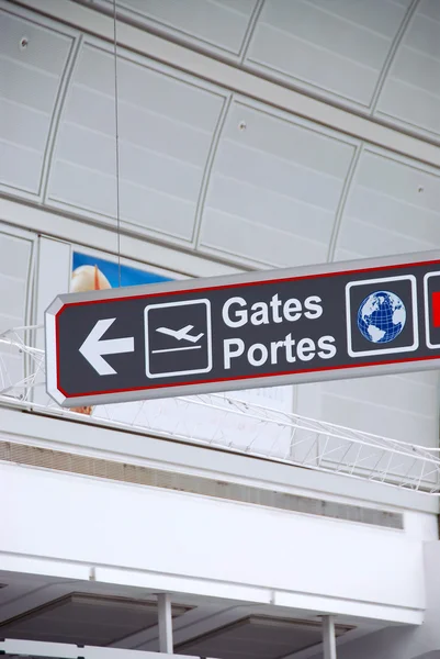 Panneau Des Portes Dans Aéroport International — Photo