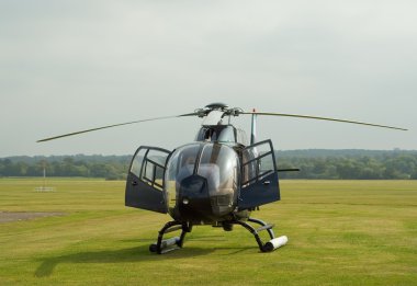 siyah ec-120 helikopter
