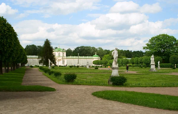 Kuskovo estate, moskau: allgemeine Ansicht — Stockfoto