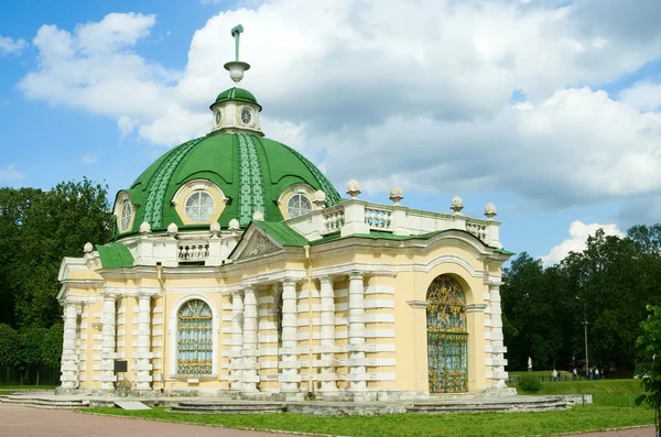 Kuskovo estate, Moscow: Grotto — Stock Photo, Image