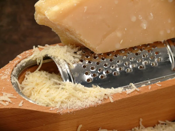 Grattugia di formaggio — Foto Stock