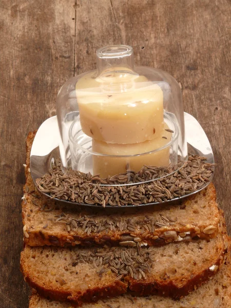 Pane e formaggio acido al latte — Foto Stock
