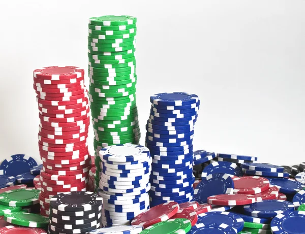 Türme aus Pokerchips — Stockfoto