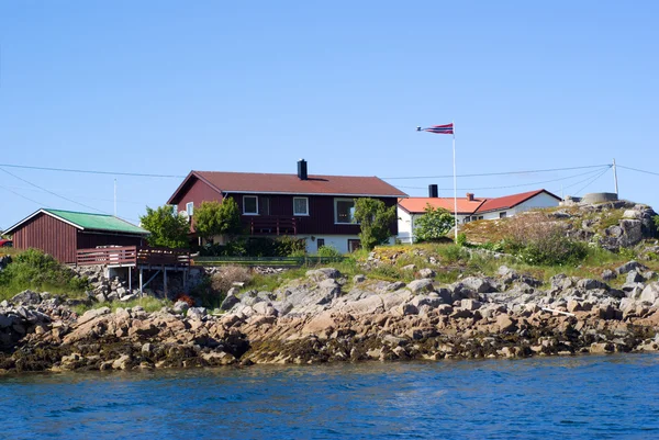 De Noorse dorp skrova op lofoten eilanden — Stockfoto