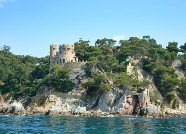 Średniowieczna twierdza na wybrzeżu Hiszpanii — Zdjęcie stockowe