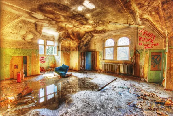 Εγκαταλελειμμένο δωμάτιο — Φωτογραφία Αρχείου
