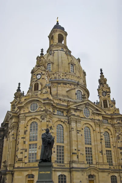 Frauenkirche con Lutero —  Fotos de Stock