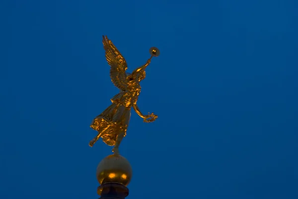 Anjo dourado — Fotografia de Stock