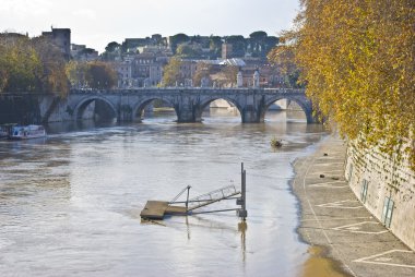 su dolu pier