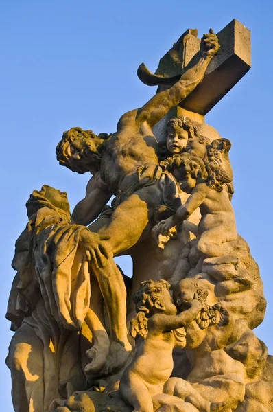 Estátua na ponte Charles — Fotografia de Stock