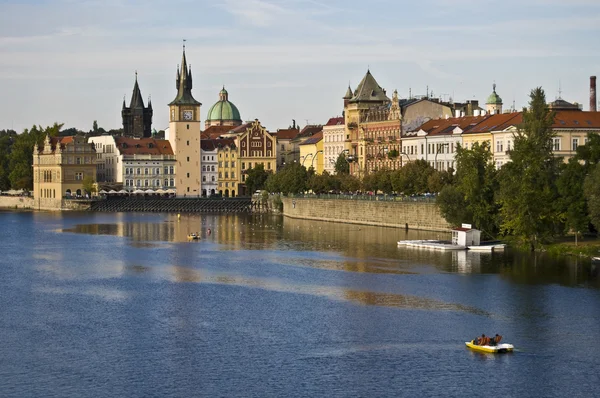 ヴルタヴァ川とプラハ — ストック写真