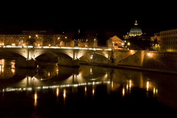 罗马在晚上 — 图库照片