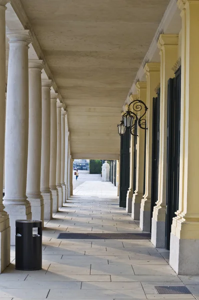 Colonnade i Schönbrunn — Stockfoto