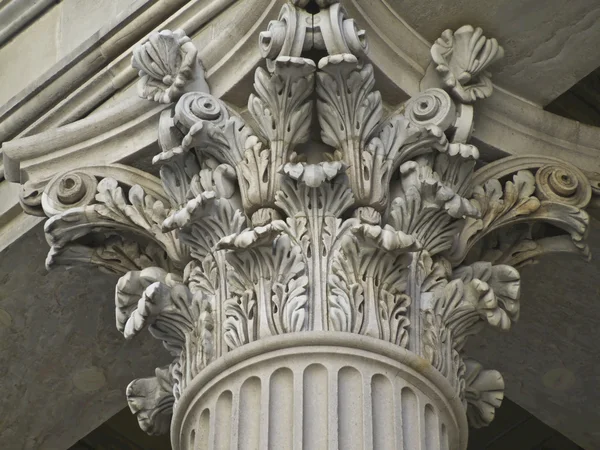 Corinthian Pillar — Stock Photo, Image