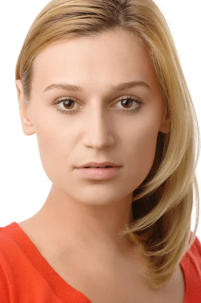 Porträtt av en vacker blondin — Stockfoto