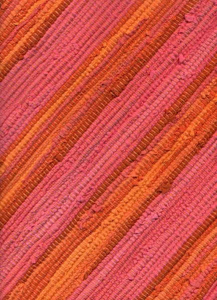 Pembe ve turuncu çizgili halı — Stok fotoğraf