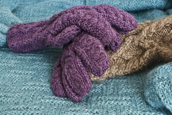 Knitten women gloves