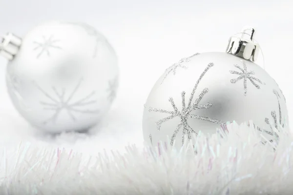 Noel baubles gümüş. — Stok fotoğraf