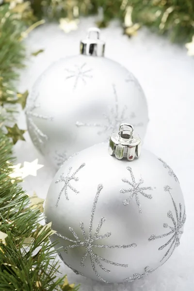 Noel baubles gümüş. — Stok fotoğraf