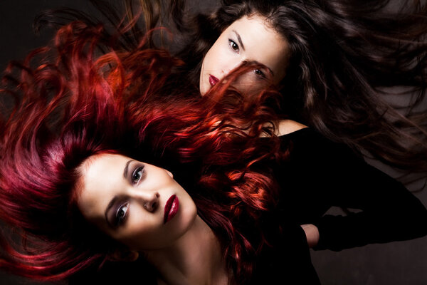 Волосы в движении
