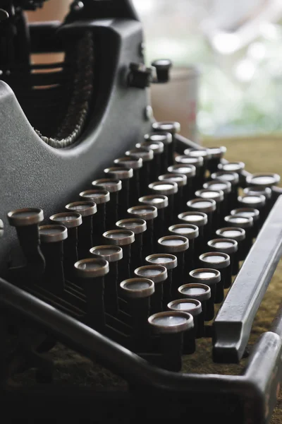 Máquina de escrever antiga — Fotografia de Stock