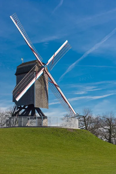 Windmill on hill — Stock Photo, Image