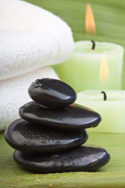 Hot stone treatment (2) clipart