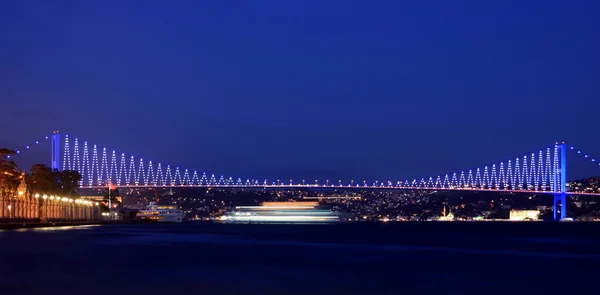 博斯普鲁斯海峡大桥 — 图库照片