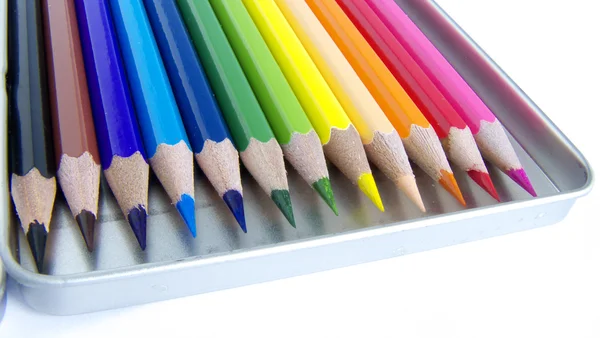 Renkli kalemler içinde pencilbox — Stok fotoğraf