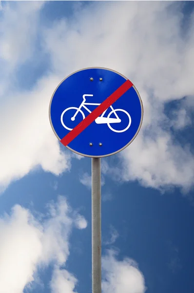 Panneau routier de fin de piste cyclable — Photo