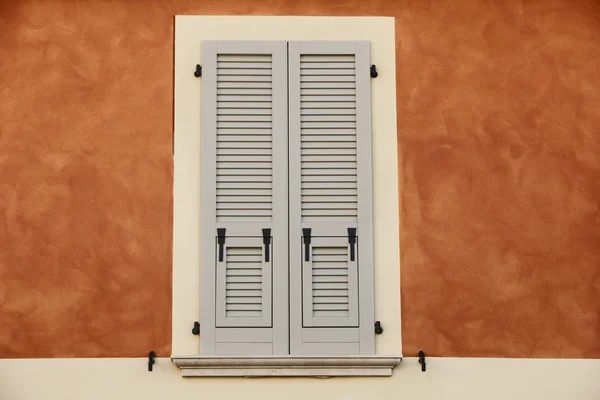 İtalyan perde pencere