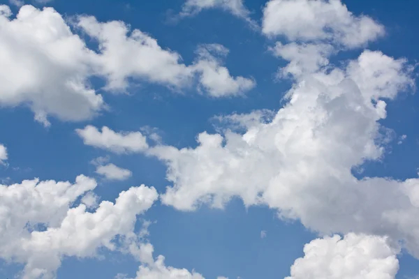 Clouds in the sky a background — Stock Photo, Image
