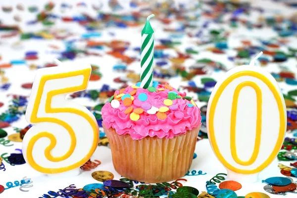 Firandet Cupcake med ljus - # 50 — Stockfoto