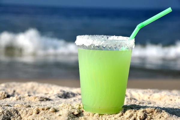 Margarita en la playa —  Fotos de Stock