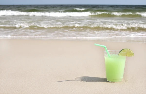 Margarita en la playa —  Fotos de Stock