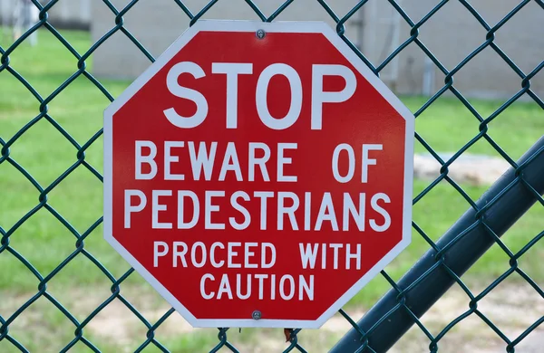 Segno pedonale di stop a piedi — Foto Stock