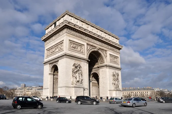 De arc de triomphe in Parijs — Stockfoto