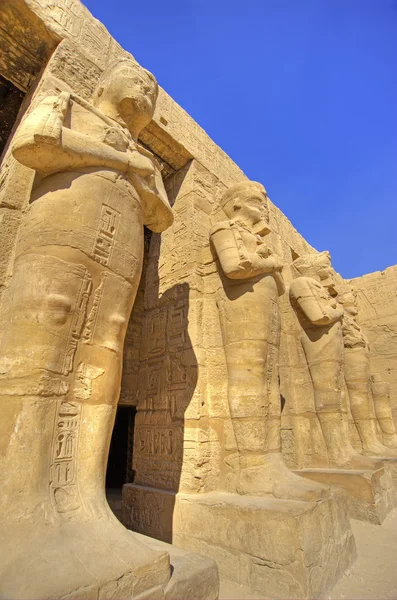 Estatuas en el Templo de Ramsés III — Foto de Stock