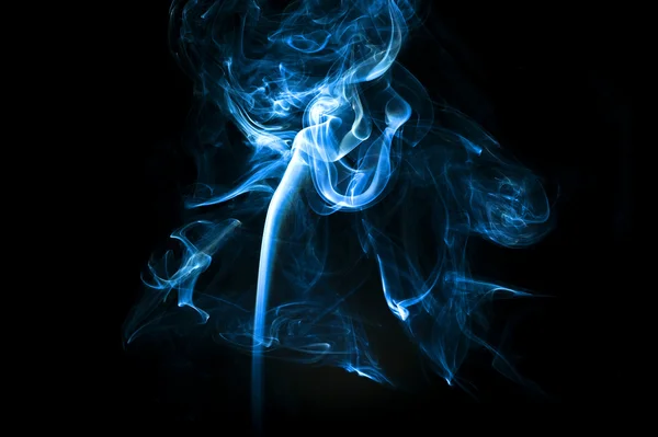 Trilhas azuis abstratas da fumaça — Fotografia de Stock