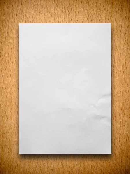 Libro blanco sobre la madera —  Fotos de Stock